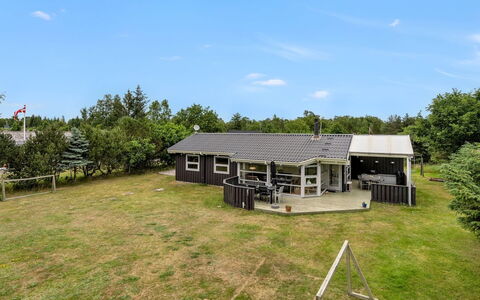 Gjorgjija - from the Sea: Cottage, Shed, Hut, Farmhouse, Prairie, Shack, Barn, Log Cabin, Garden Buildings