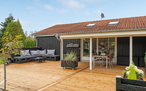 Almen - 400M from the Sea: Roof, House, Home, Cottage, Siding, Estate, Driveway, Garden Buildings, Yard, Shed