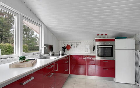 Mainio - 800M from the Sea: Roof, House, Home, Cottage, Siding, Estate, Driveway, Garden Buildings, Yard, Shed