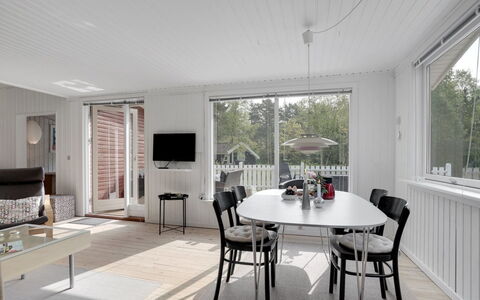 Mainio - 800M from the Sea: Roof, House, Home, Cottage, Siding, Estate, Driveway, Garden Buildings, Yard, Shed