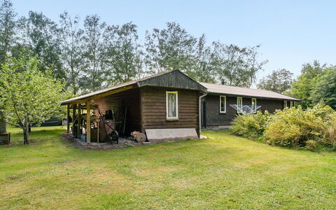 Lennert - 100M to the Fjord: Cottage, Shed, Hut, Farmhouse, Prairie, Shack, Barn, Log Cabin, Garden Buildings
