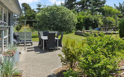Mathias - 625M from the Sea