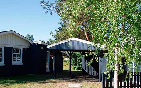 Siggi - 400M from the Sea: Roof, House, Land Lot, Home, Cottage, Estate, Garden Buildings, Shade, Log Cabin, Landscaping