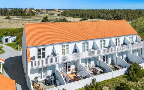 Cilla - 1Km from the Sea: House, Home, Residential Area, Roof, Cottage, Land Lot, Estate, Yard, Garden, Siding