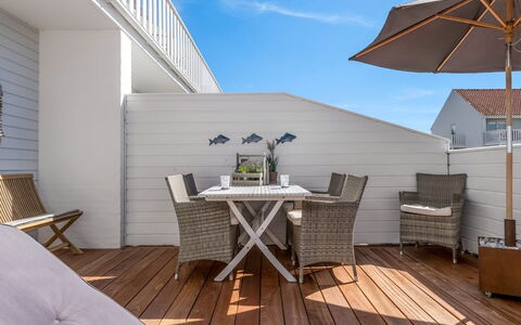 Cilla - 1Km from the Sea: Furniture, Interior Design, Flooring, Wood, Floor, Ceiling, Wood Flooring, Chair, Table, Lighting