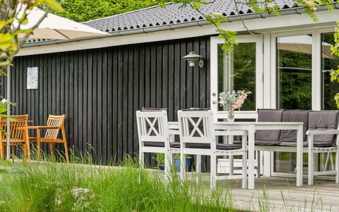 Ilsabet - 750M from the Sea: 