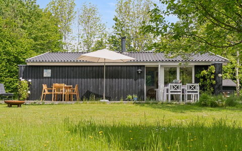 Ilsabet - 750M from the Sea: Wood, Roof, Architecture, Home, House, Cottage, Siding, Hardwood, Slope, Estate