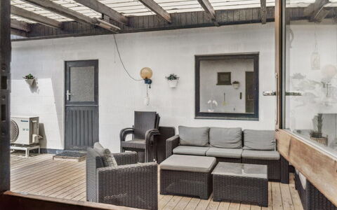 Gadde - 1Km from the Sea: Wood, Furniture, Floor, Flooring, Home, Composite Material, Deck, Door, Porch, Outdoor Furniture