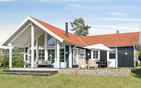 Bernadete - 50M to the Fjord: Home, Roof, House, Cottage, Estate, Farmhouse, Porch, Siding, Lawn, Yard