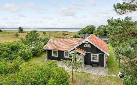 Bernadete - 50M to the Fjord: Roof, House, Land Lot, Home, Cottage, Estate, Garden Buildings, Shade, Log Cabin, Landscaping
