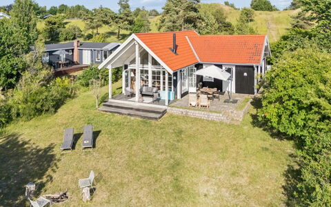 Bernadete - 50M to the Fjord: Apartment, Shade, Balcony, Chair, Fence, Outdoor Furniture, Aluminium, Artificial Turf