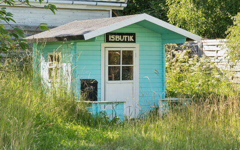 Bernadete - 50M to the Fjord: Apartment, Shade, Balcony, Chair, Fence, Outdoor Furniture, Aluminium, Artificial Turf