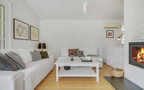 Tobrjön - 200M to the Fjord: Furniture, Interior Design, Chair, Flooring, Table, Resort, Floor, Ceiling, Room, Eco Hotel
