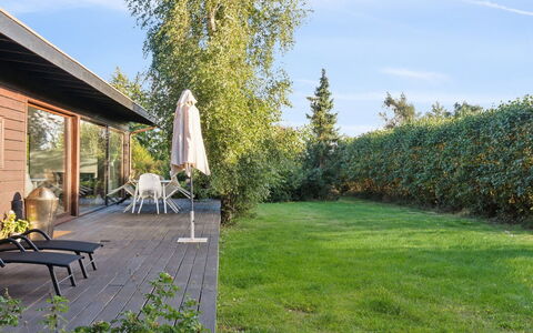Erikka - 300M to the Fjord: Blue, Shrub, Cottage, Groundcover, Garden, Estate, Shade, Landscaping, Farmhouse, Eco Hotel