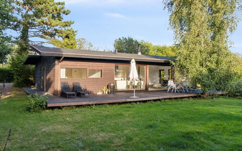 Erikka - 300M to the Fjord: Blue, Shrub, Cottage, Groundcover, Garden, Estate, Shade, Landscaping, Farmhouse, Eco Hotel