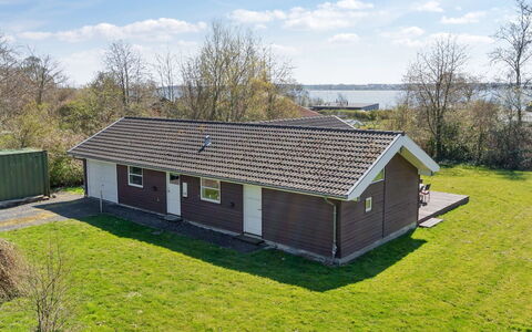 Lauren - 200M to the Fjord: House, Home, Cottage, Estate, Yard, Farmhouse, Siding, Garden Buildings, Porch