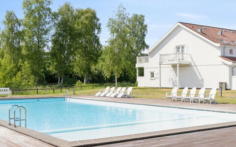 Anniek - 1Km to the Fjord: Wood, Roof, Architecture, Home, House, Cottage, Siding, Hardwood, Slope, Estate