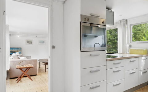 Hannelore - 700M from the Sea: Flooring, Interior Design, Wood, Countertop, Floor, Cabinetry, Kitchen, Furniture, Major Appliance, Kitchen Appliance
