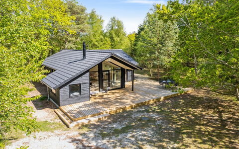 Miljanka - 175M from the Sea: Roof, House, Land Lot, Home, Cottage, Estate, Garden Buildings, Shade, Log Cabin, Landscaping