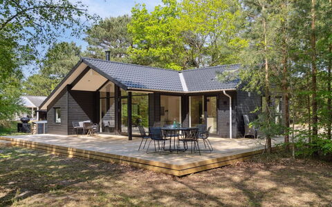 Miljanka - 175M from the Sea: Roof, House, Land Lot, Home, Cottage, Estate, Garden Buildings, Shade, Log Cabin, Landscaping
