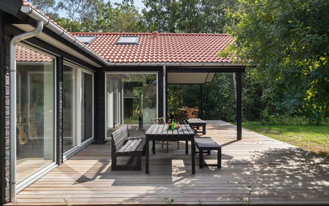 Efka - 175M from the Sea: Apartment, Shade, Balcony, Chair, Fence, Outdoor Furniture, Aluminium, Artificial Turf
