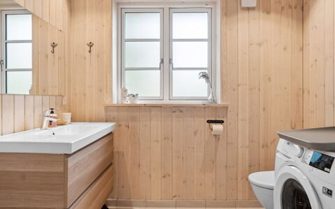 Grethe - 750M from the Sea: Flooring, Floor, Wood, Plumbing Fixture, Interior Design, Bathroom Cabinet, Sink, Bathroom, Ceiling, Plumbing