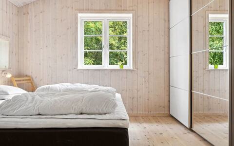 Grethe - 750M from the Sea: Wood, Flooring, Floor, Interior Design, Bedroom, Ceiling, Room, Wood Flooring, Bed, Plank