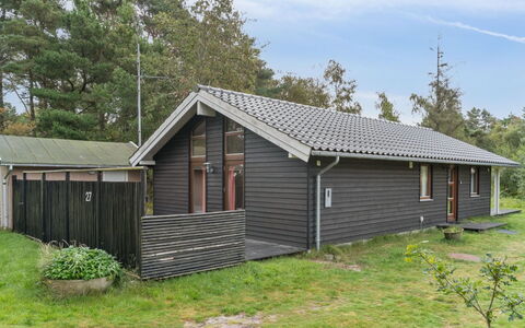 Wilgrib - 400M from the Sea: Roof, House, Land Lot, Home, Cottage, Estate, Garden Buildings, Shade, Log Cabin, Landscaping