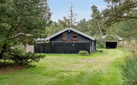 Wilgrib - 400M from the Sea: Roof, House, Land Lot, Home, Cottage, Estate, Garden Buildings, Shade, Log Cabin, Landscaping