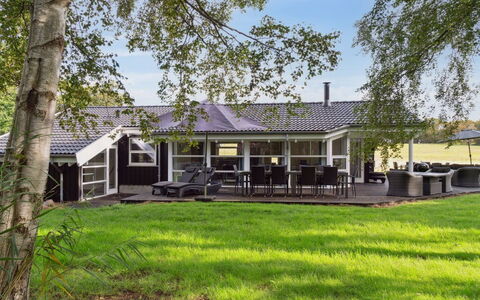 Rik - 350M from the Sea: Residential Area, Roof, Suburb, Driveway, Estate, Chimney