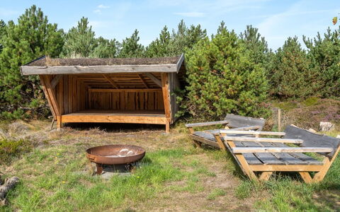 Lisbeth - 400M from the Sea: Building, House, Wood, Home, Roof, Cottage, Residential Area, Shrub, Architecture