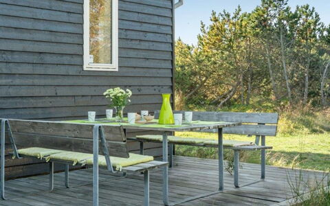 Helin - 100M from the Sea: Wood, Wood Stain, Plank, Hardwood, Cottage, Deck, Siding, Shade, Wood Flooring, Garden Buildings