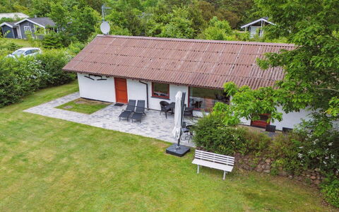 Merita - 1.1Km from the Sea: Apartment, Shade, Balcony, Chair, Fence, Outdoor Furniture, Aluminium, Artificial Turf