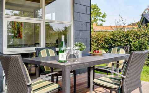Ilkka - 175M from the Sea: Furniture, Interior Design, Flooring, Wood, Floor, Ceiling, Wood Flooring, Chair, Table, Lighting