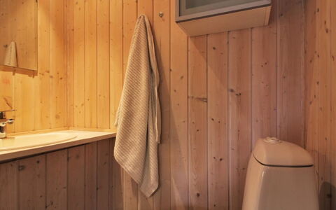 Vojo - 100M from the Sea: Wall, Wood, Flooring, Floor, Plumbing Fixture, Interior Design, Bathroom, Room, Wood Stain, Plumbing
