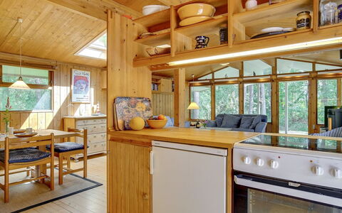 Myrra - 10M from the Sea: Wood, Wood Stain, Kitchen, Ceiling, Hardwood, Varnish, Log Cabin, Plywood, Lumber, Countertop