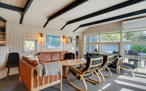Bruno - 200M from the Sea: Roof, House, Home, Cottage, Door, Siding, Deck, Porch, Plank, Hardwood