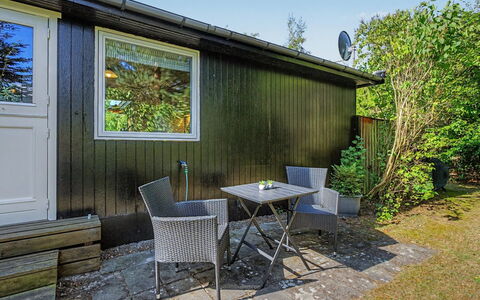 Kaarina - 550M from the Sea: Wood, Cottage, Garden, Backyard, Shade, Hardwood, Yard, Garden Buildings, Chair, Plank