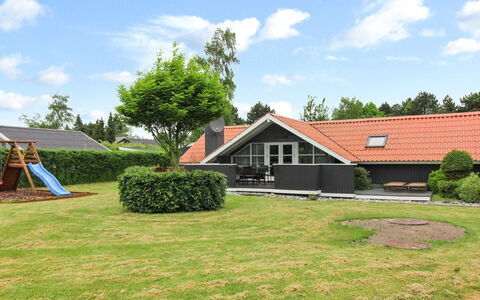 Gretta - 400M from the Sea