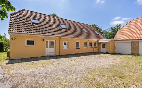 Rouwen - 1Km from the Sea: Roof, House, Home, Cottage, Door, Siding, Deck, Porch, Plank, Hardwood