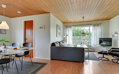 Holmger - 420M from the Sea