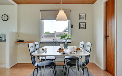 Holmger - 420M from the Sea