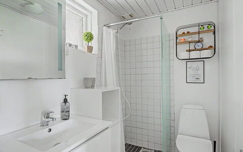 Gisl - 400M from the Sea: Plumbing Fixture, Bathroom, Wall, Interior Design, Flooring, Floor, Sink, Plumbing, Tap, Toilet