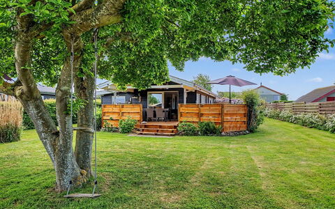Gisl - 400M from the Sea: Garden, Cottage, Garden Buildings, Lawn, Shade, Backyard, Yard, Shed, Log Cabin, Park