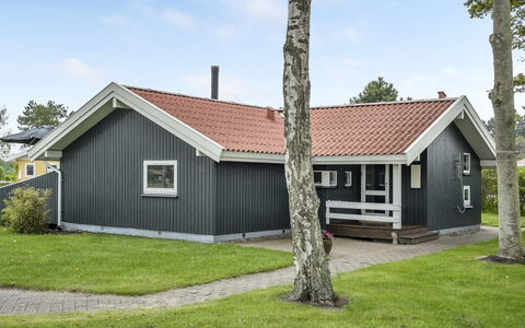 Barth - 150M from the Sea: Roof, House, Land Lot, Home, Cottage, Estate, Garden Buildings, Shade, Log Cabin, Landscaping