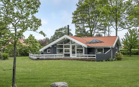 Barth - 150M from the Sea: Roof, House, Land Lot, Home, Cottage, Estate, Garden Buildings, Shade, Log Cabin, Landscaping