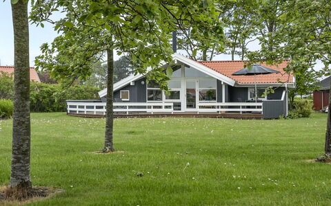 Barth - 150M from the Sea: Roof, House, Land Lot, Home, Cottage, Estate, Garden Buildings, Shade, Log Cabin, Landscaping