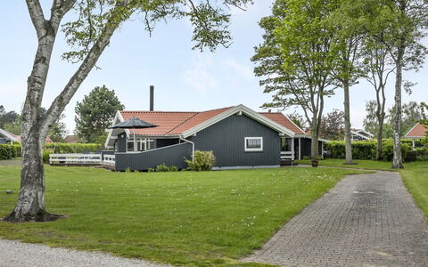 Barth - 150M from the Sea: Roof, House, Land Lot, Home, Cottage, Estate, Garden Buildings, Shade, Log Cabin, Landscaping