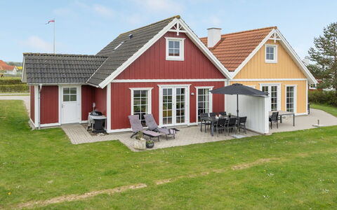 Askan - 200M from the Sea: Residential Area, Roof, Suburb, Driveway, Estate, Chimney