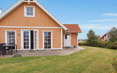 Matleena - 200M from the Sea: Blue, Shrub, Cottage, Groundcover, Garden, Estate, Shade, Landscaping, Farmhouse, Eco Hotel